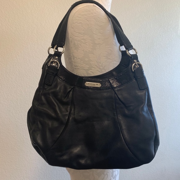 Coach Women's Leather Shoulder Handbag EST 1941 - Picture 3 of 10